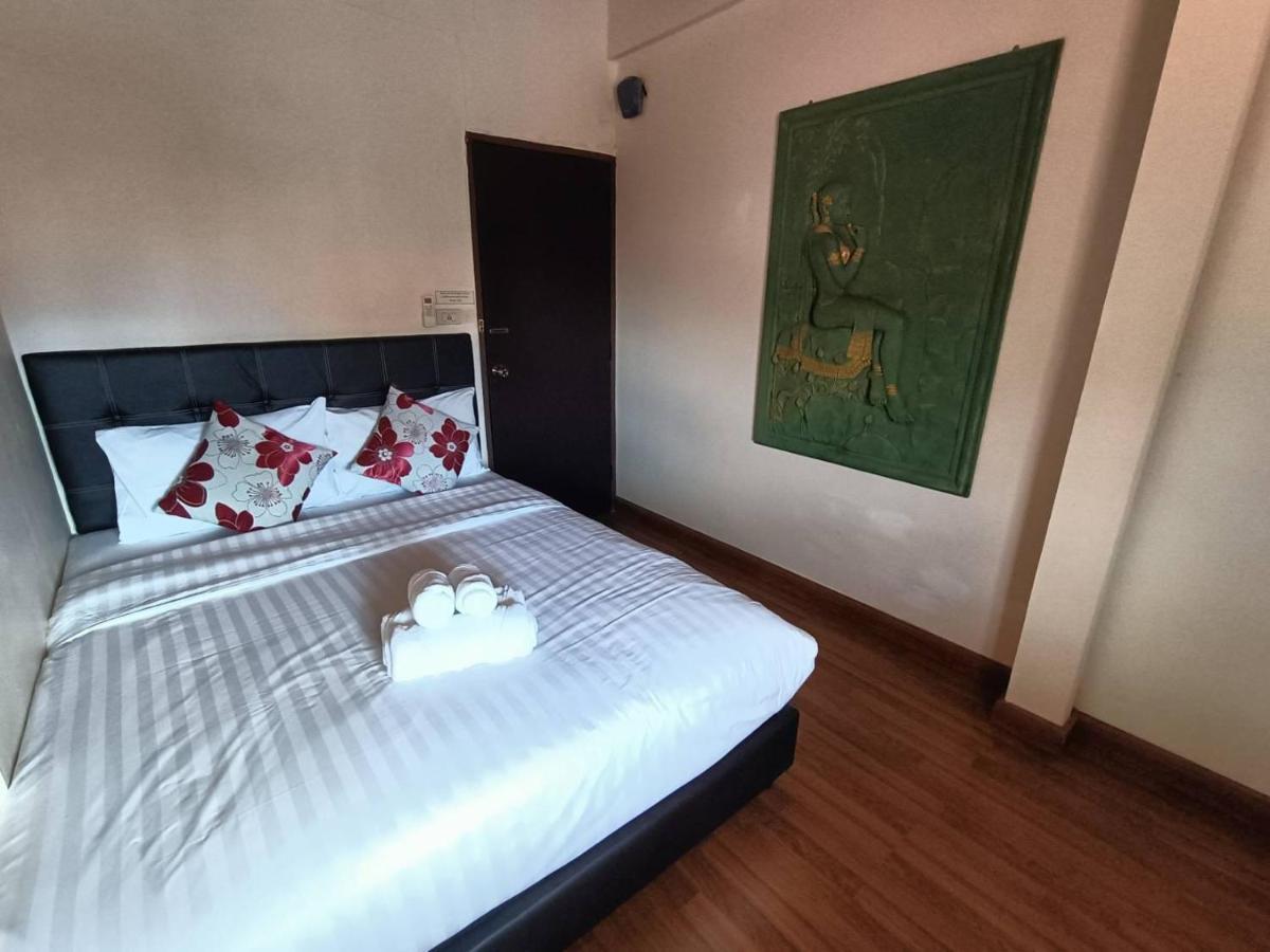 Soft Night Barzaar Hostel Chiang Mai Exterior foto